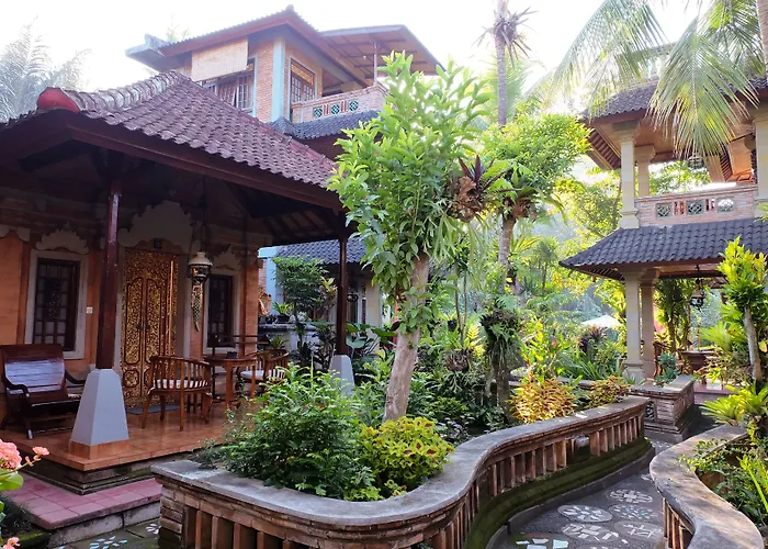 ゲストハウス Ketut's Place 3*