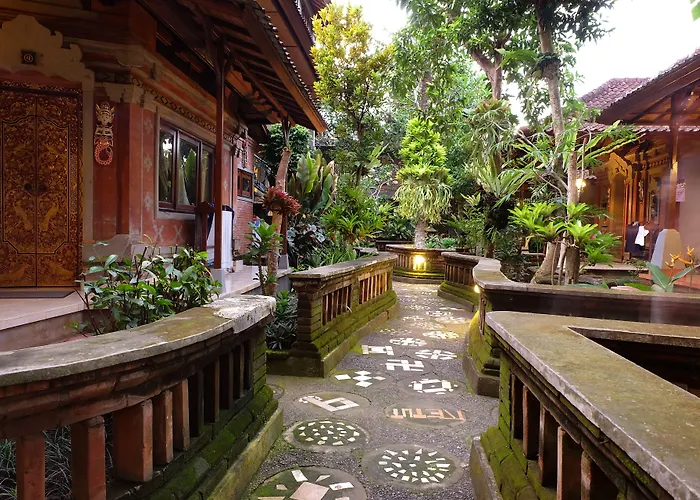Ketut's Place 3*